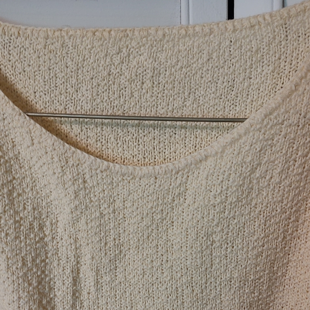 Yellow and White Crew Neck Color Block Sweater - Picture 3 of 4